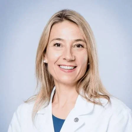 Dr. Aude Ambresin, MD, Medical Retina & Macular Degeneration, Lausanne, Vaud