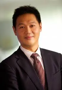 Mr Chien Wong, FRCOphth, Pediatric Retina, London, England