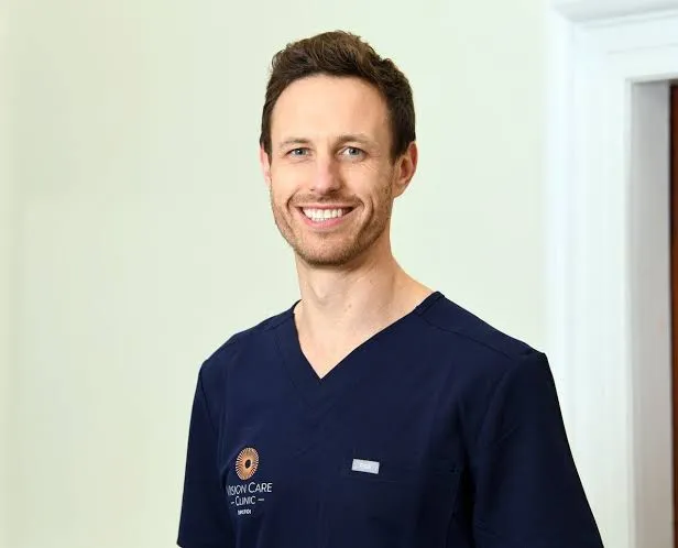 Mr Kieren Darcy, BM, MRCS, FRCOphth, Cert LRS, MBA, Cataract & Refractive Surgery, Bristol, England