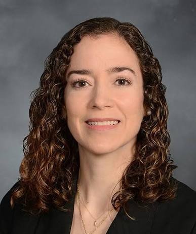 Dr. Ana G. Alzaga Fernandez, MD, Cataract & Refractive Surgery, New York, NY