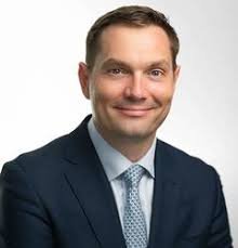 Mr Oliver Bowes, MA (Cantab), MBBS, FRCOphth, Cert LRS, Cataract & Refractive Surgery, Buckhurst Hill, England