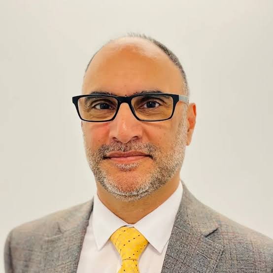 Mr Saab Bhermi, MBChB, FRCOphth, Cataract & Refractive Surgery, London, England