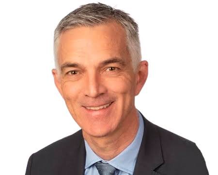 Mr Tom Williamson, FRCOphth, Vitreoretinal Surgery, London, England
